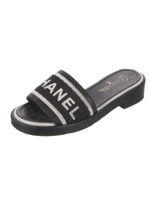 Chanel 2021 Interlocking CC Logo Slides