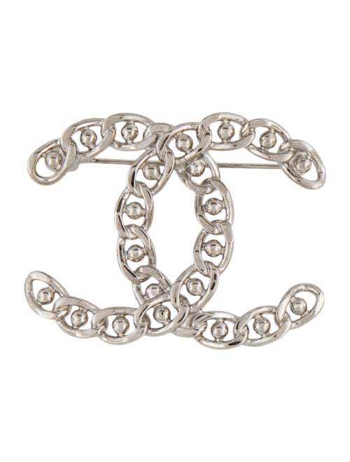 Chanel 2022 CC Chain Link Brooch