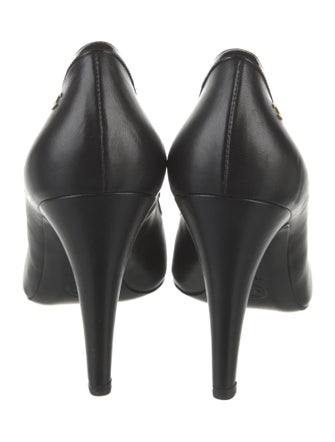 Chanel Interlocking CC Logo Leather Pumps