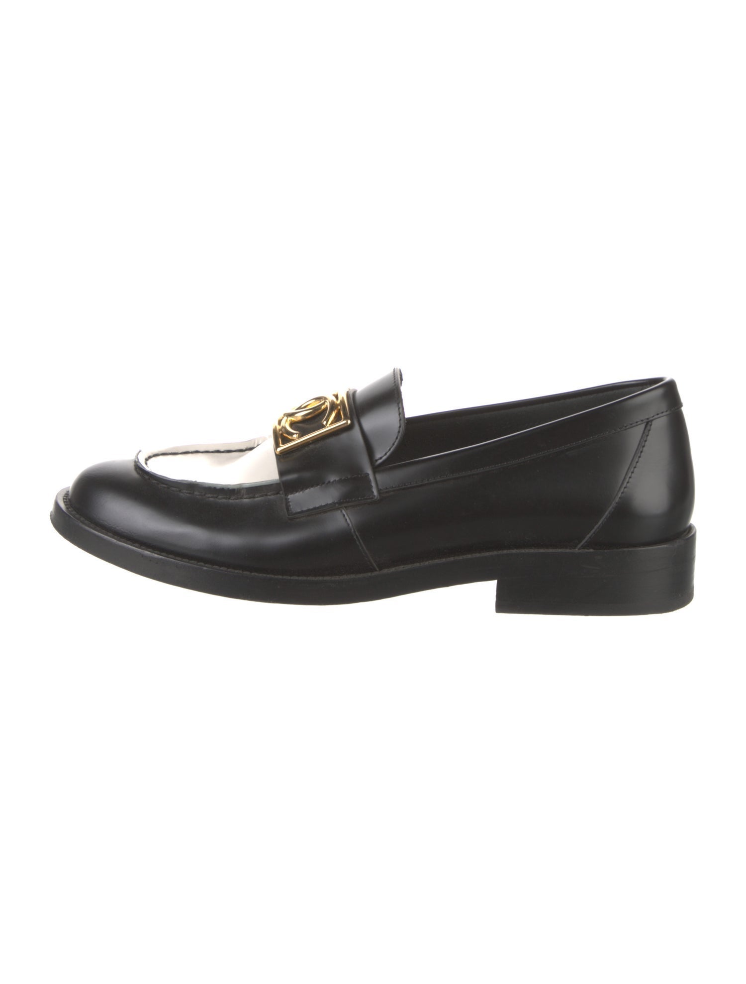 Chanel 2023 Interlocking CC Logo Loafers