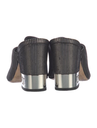 Chanel 2018 Interlocking CC Logo Slides