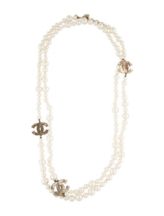 Chanel Faux Pearl & Enamel CC Station Necklace