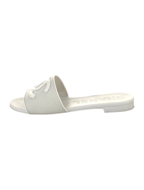 Chanel Interlocking CC Logo Canvas Slides