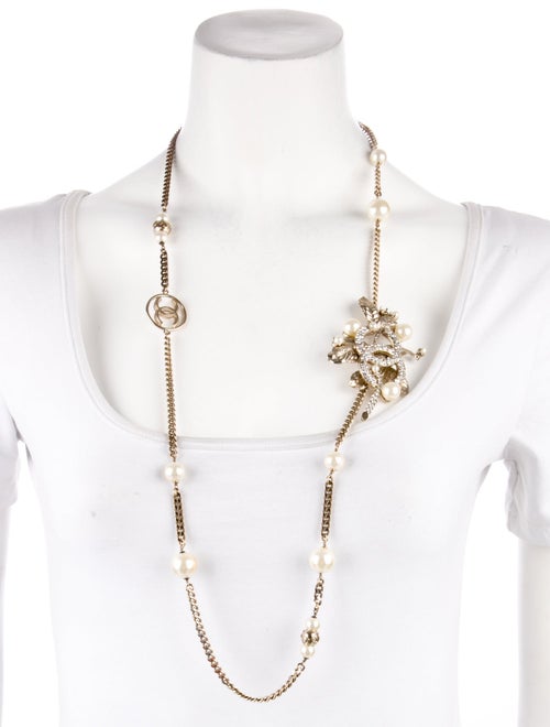 Chanel Chanel Long Leaf Motif, Strass & Faux Pearl CC Necklace