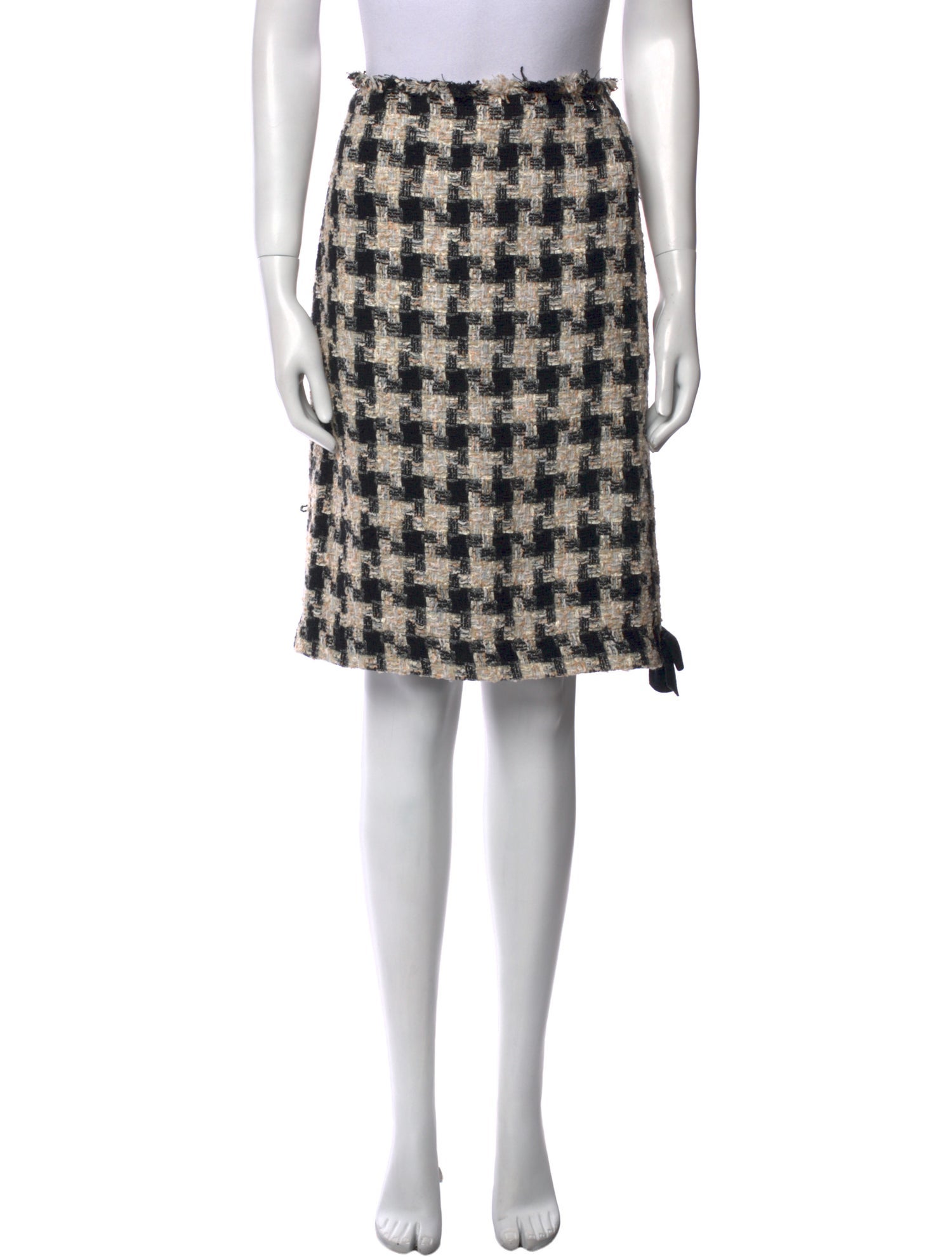 Chanel 2004 Knee-Length Skirt