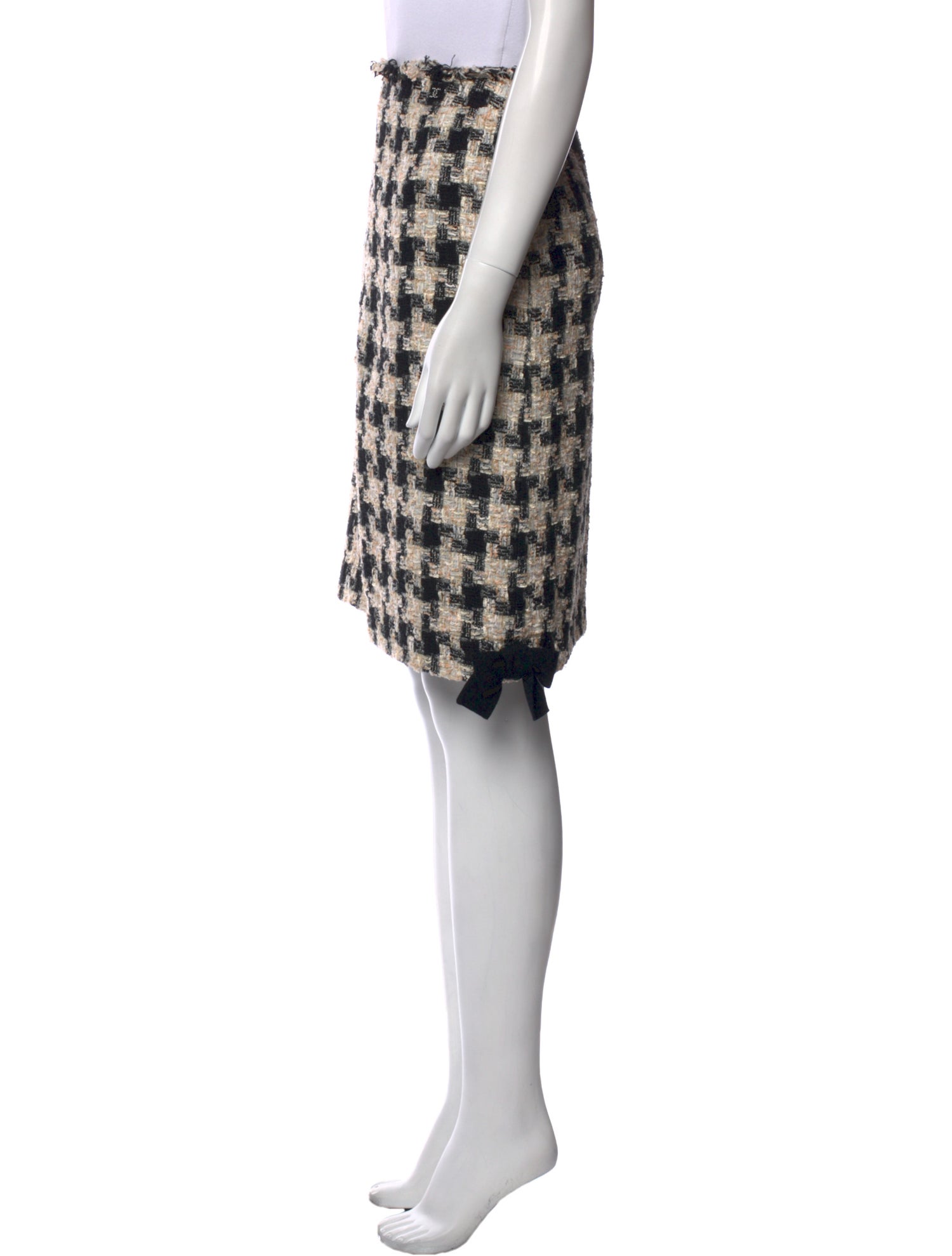 Chanel 2004 Knee-Length Skirt