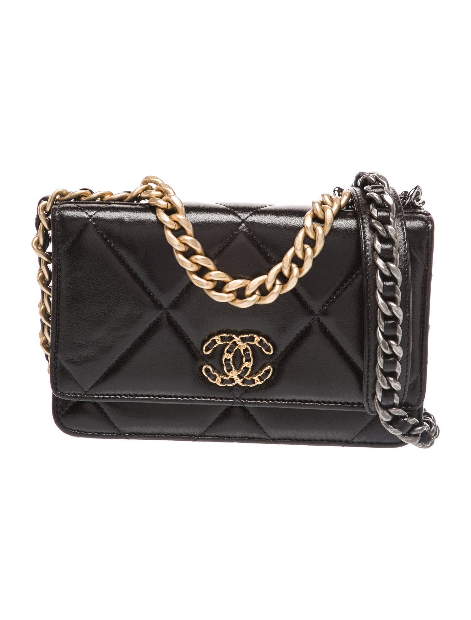 Chanel 19 Wallet On Chain