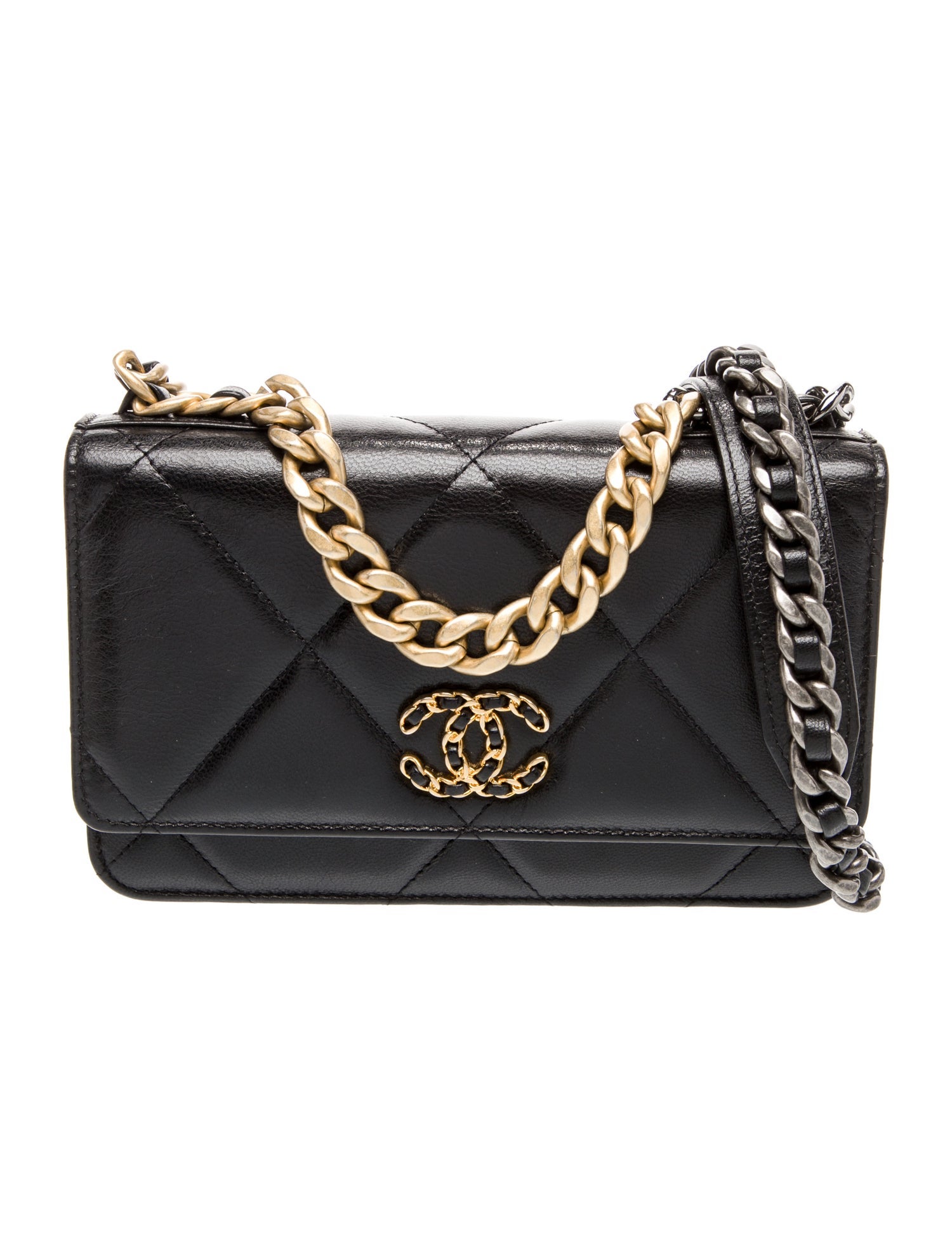 Chanel 19 Wallet On Chain