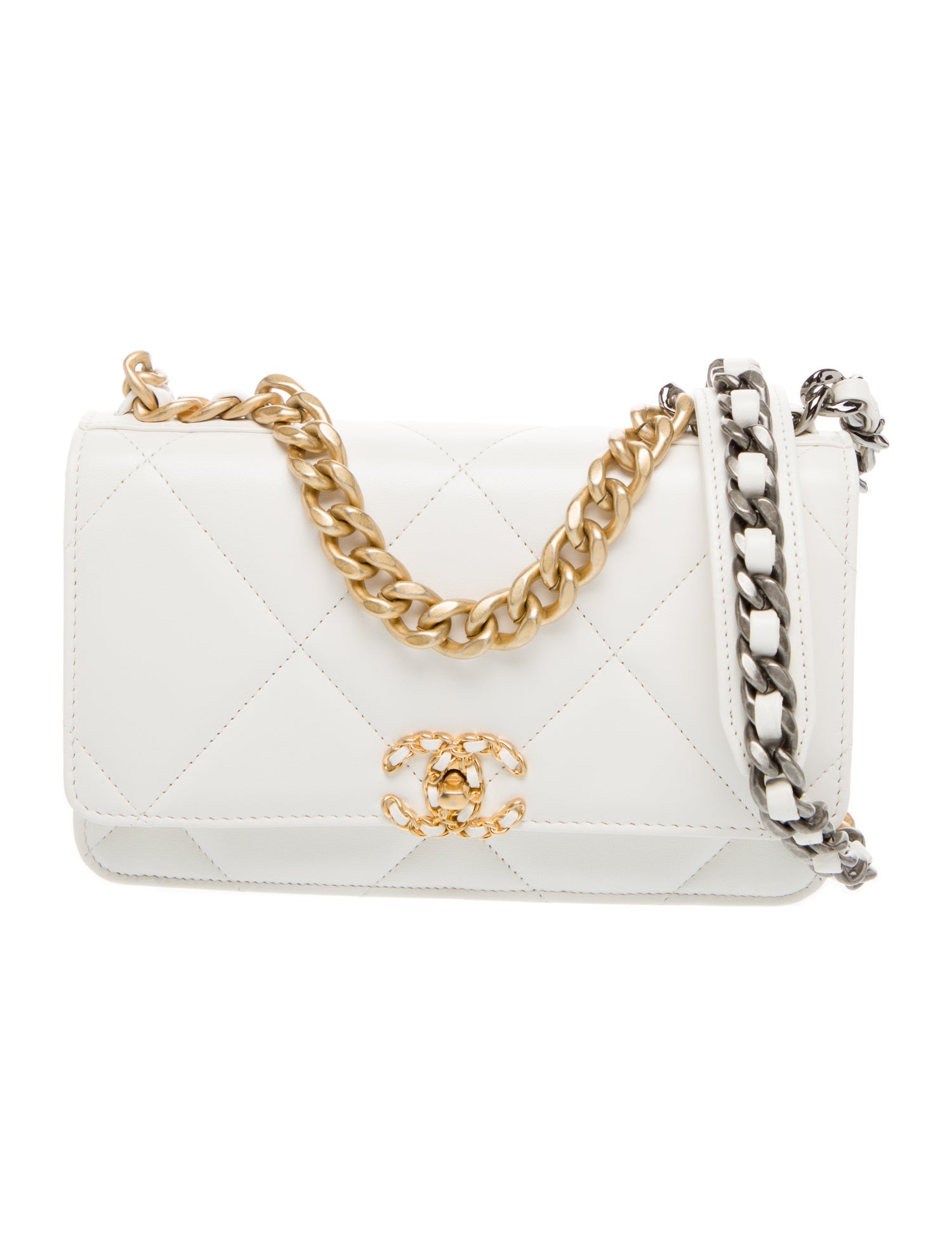Chanel 19 Wallet On Chain