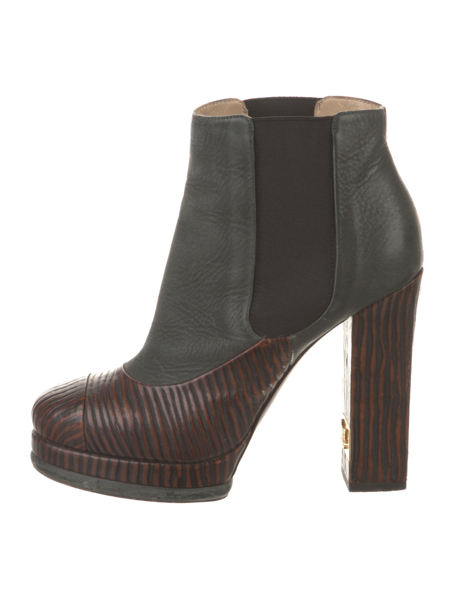 Chanel 2014 Interlocking CC Logo Chelsea Boots