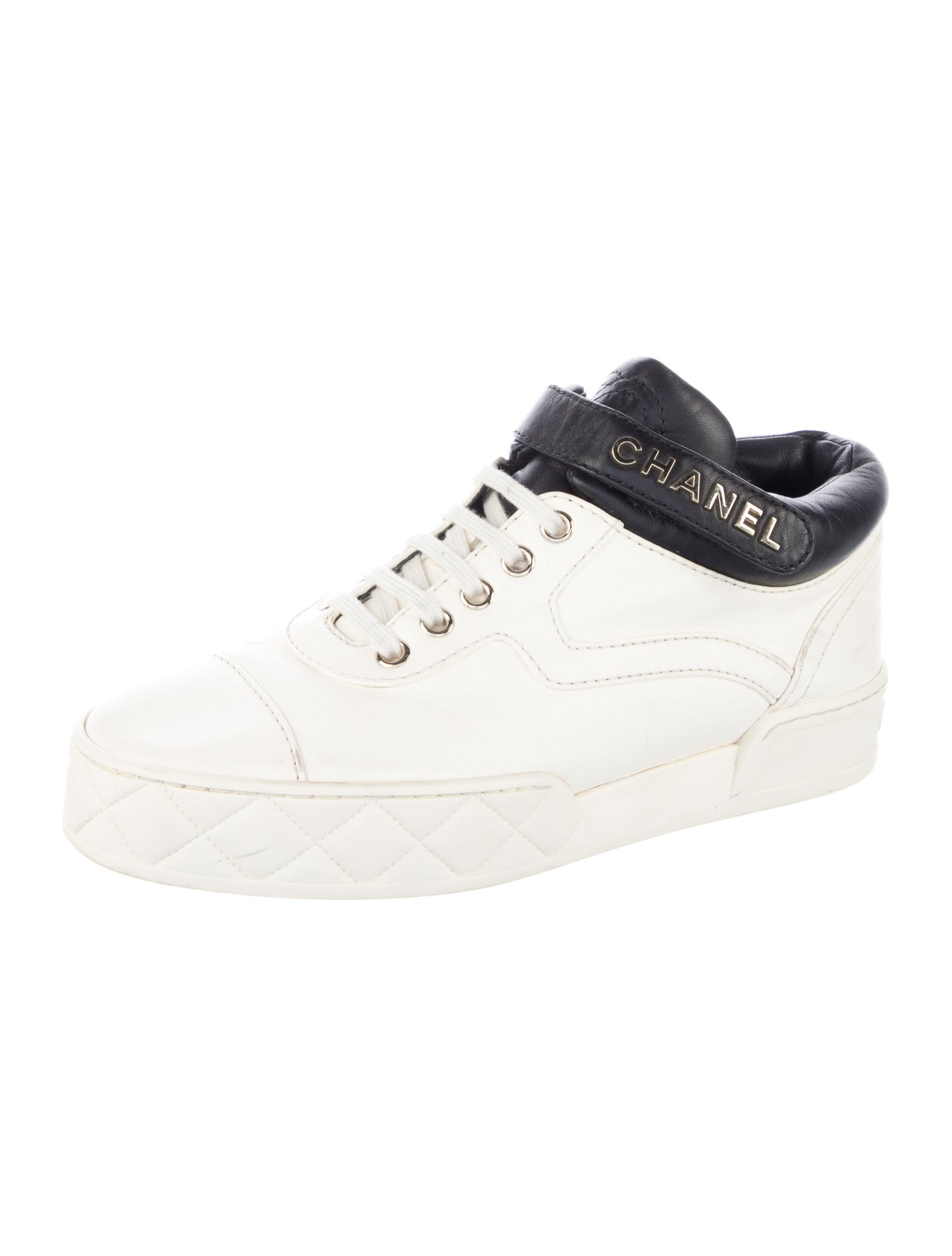 Chanel Interlocking CC Logo Leather Sneakers