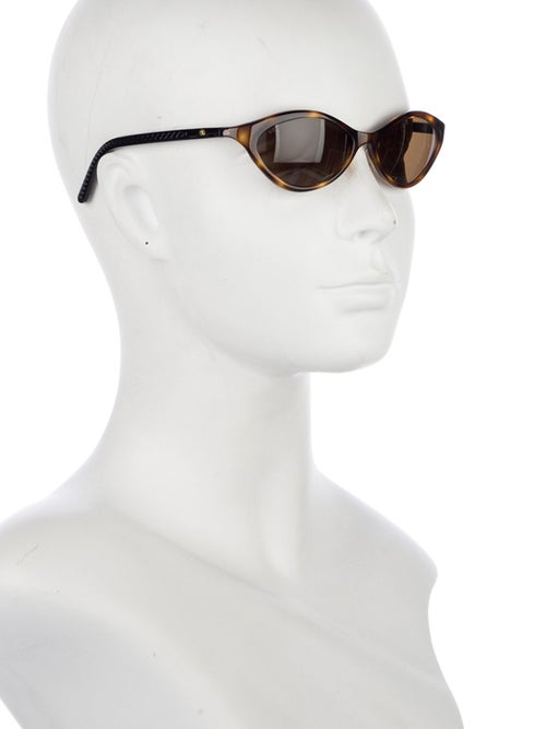 Chanel Interlocking CC Logo Cat-Eye Sunglasses