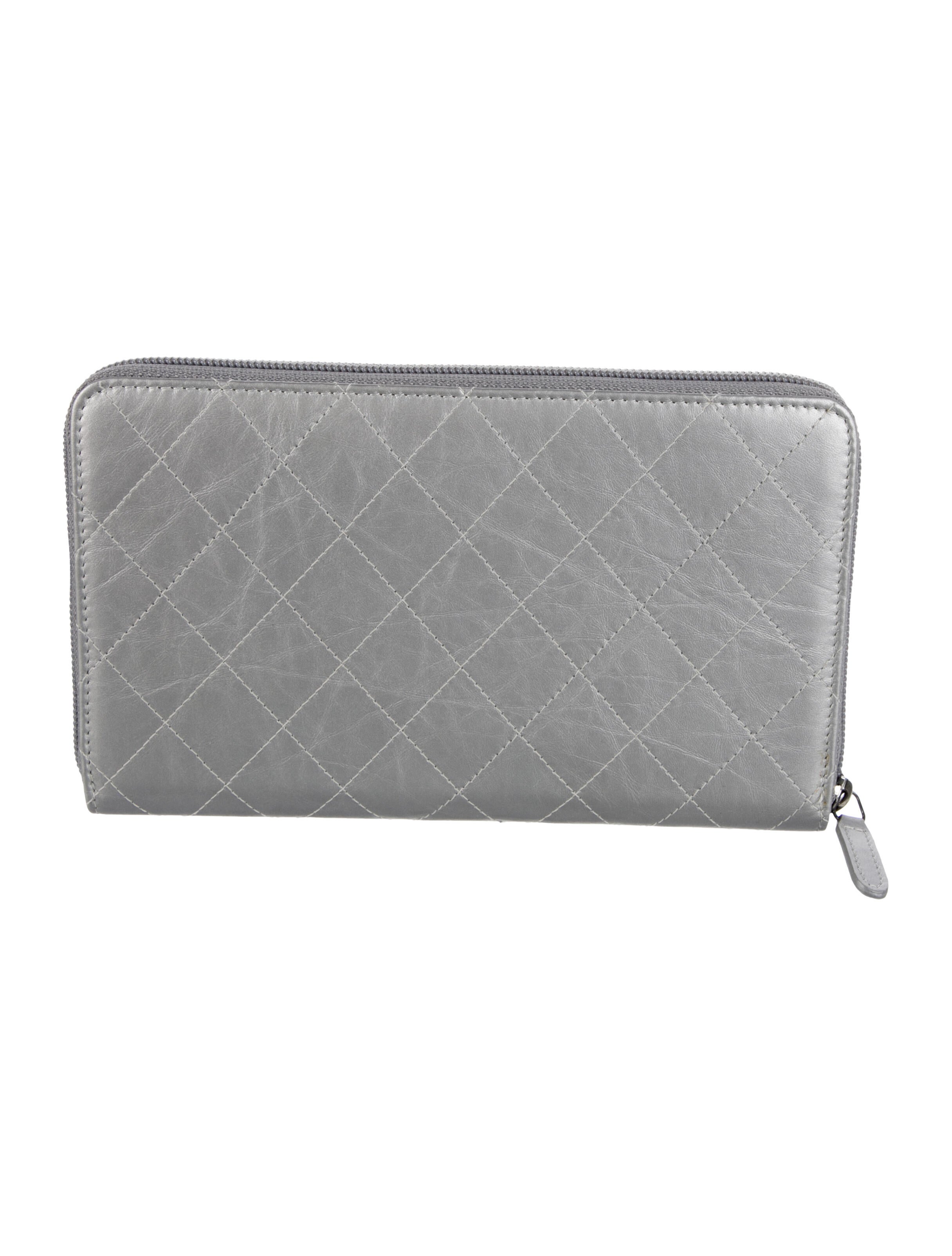 Chanel 2011 Interlocking CC Logo Continental Wallet