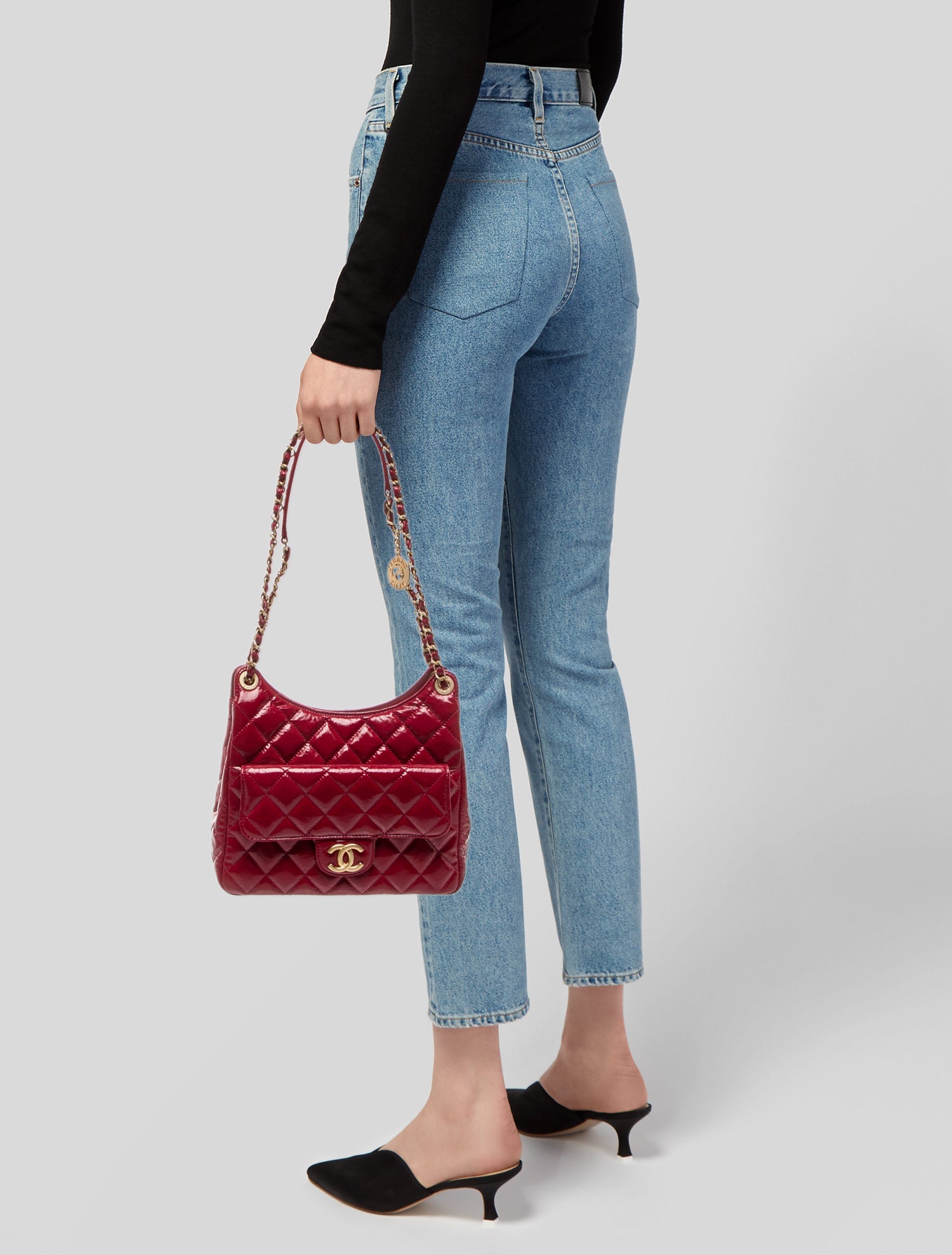 Chanel 2023 Wavy CC Hobo