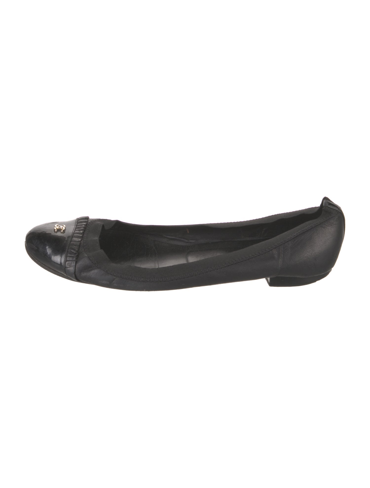Chanel Interlocking CC Logo Leather Ballet Flats