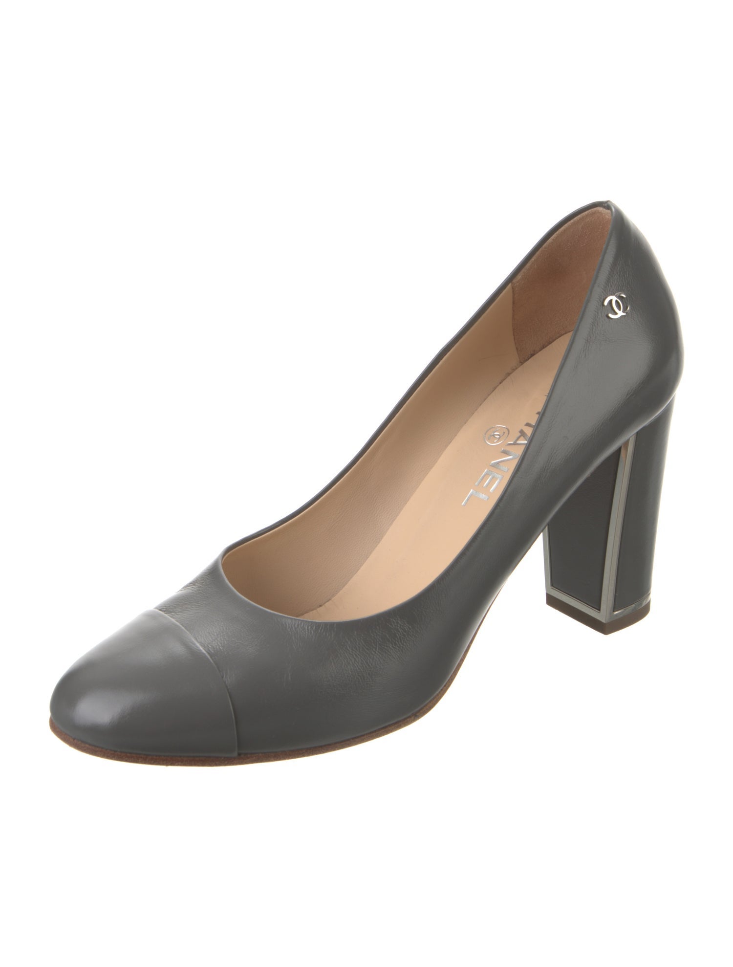 Chanel Interlocking CC Logo Leather Pumps