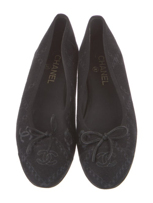 Chanel 2023 Interlocking CC Logo Ballet Flats