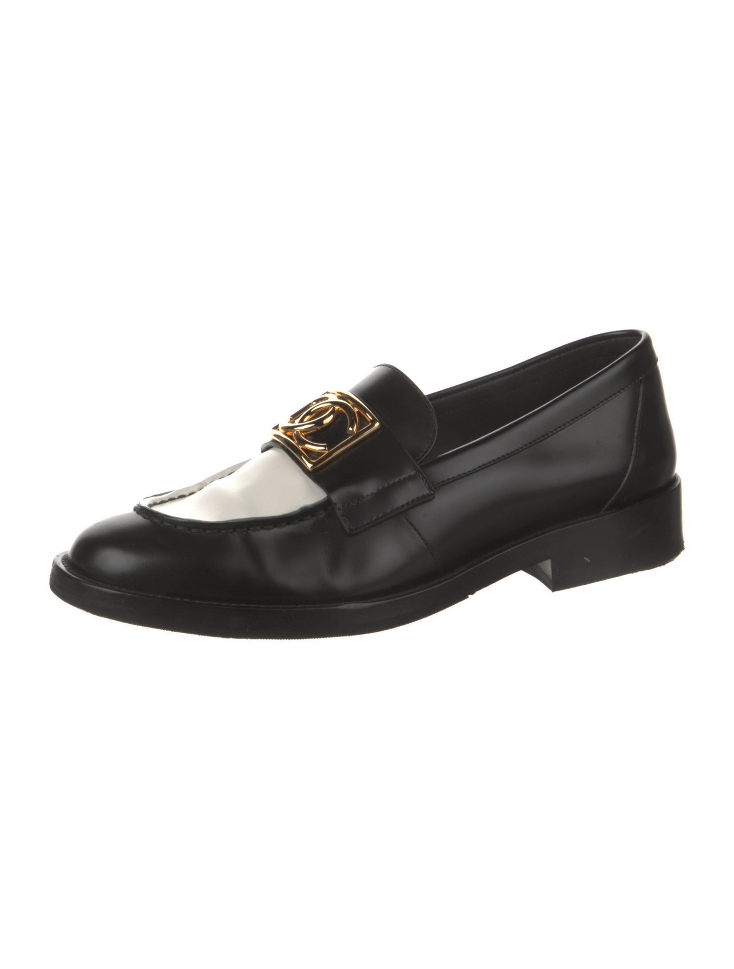 Chanel 2023 Interlocking CC Logo Loafers