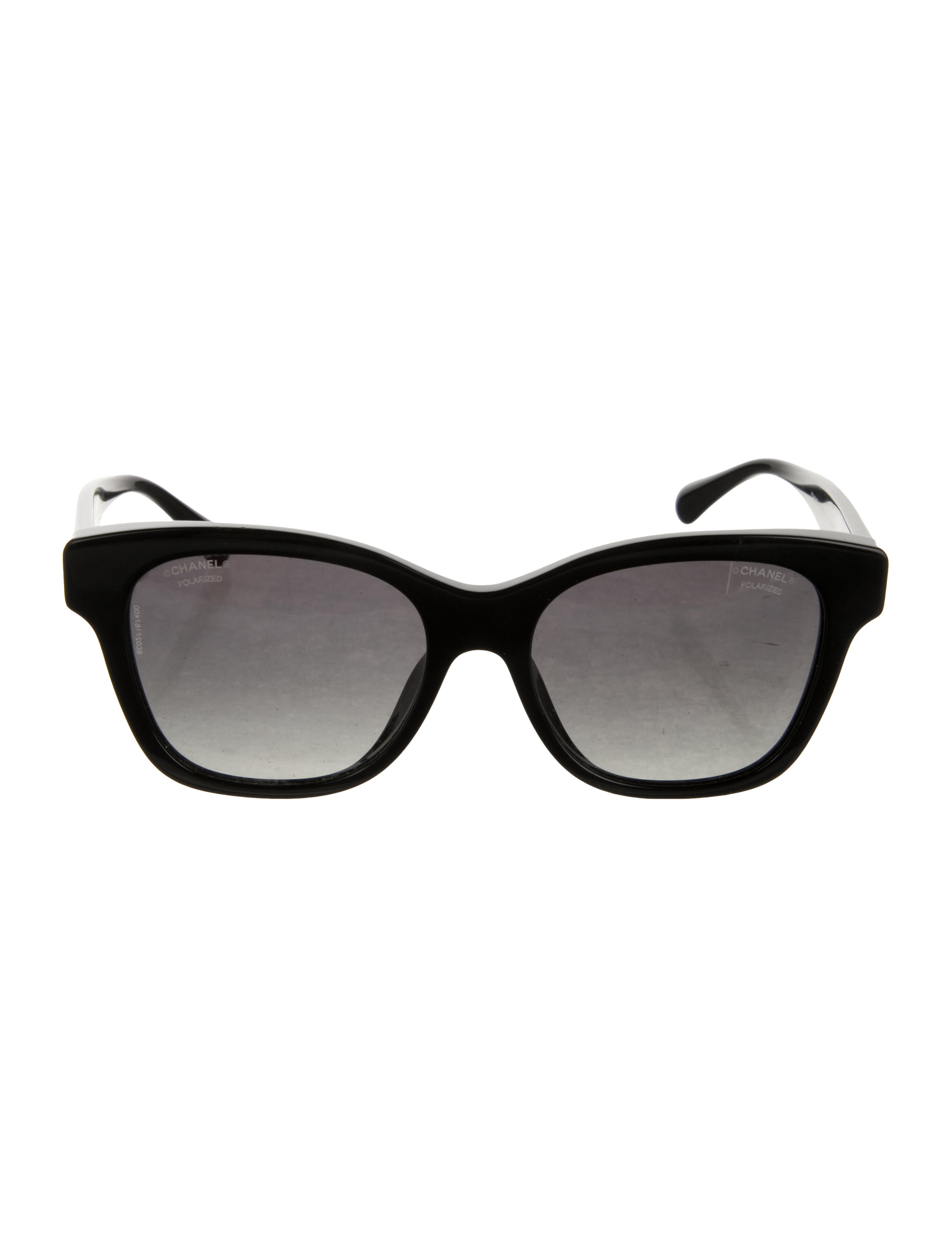 Chanel Interlocking CC Logo Wayfarer Sunglasses