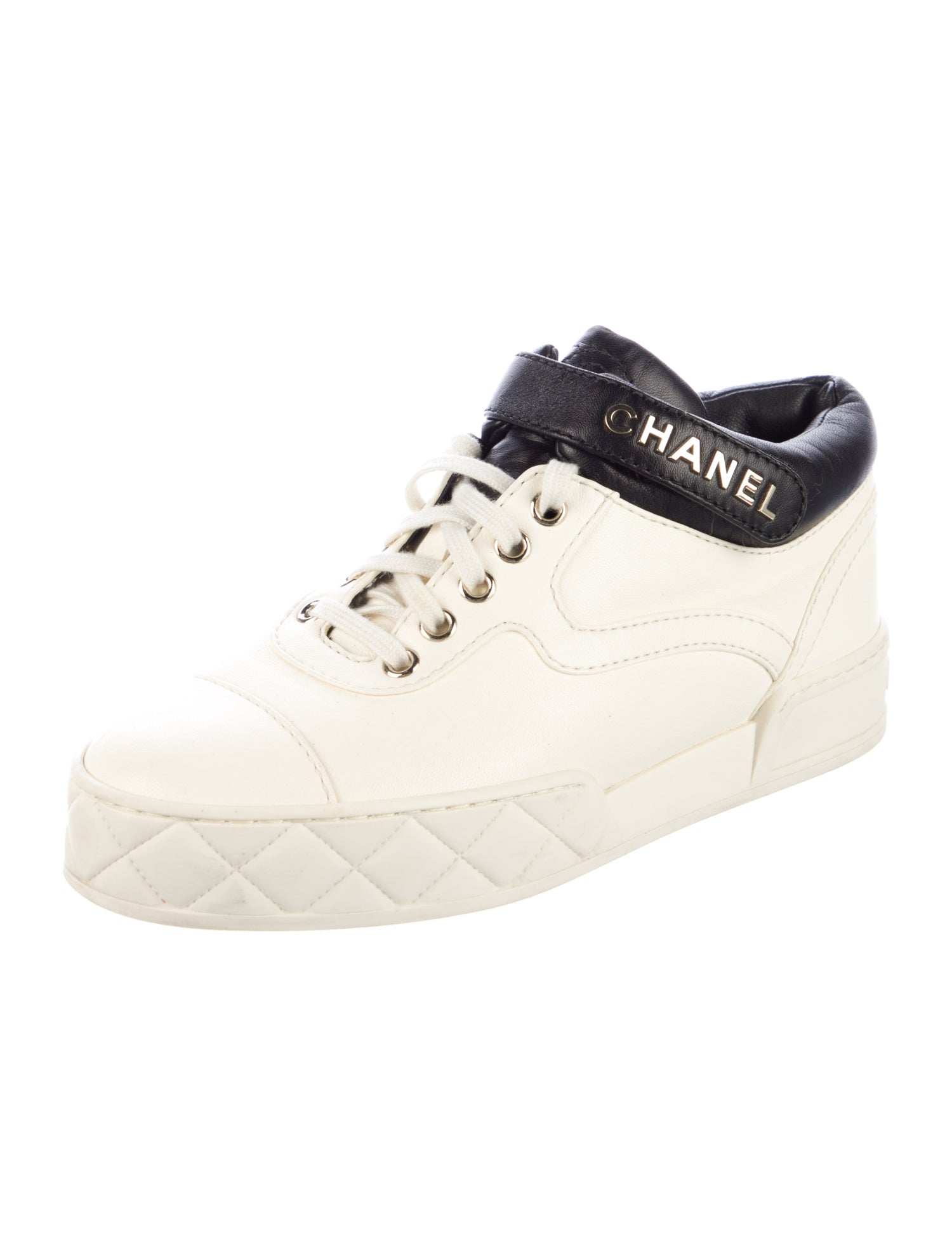 Chanel Interlocking CC Logo Leather Sneakers