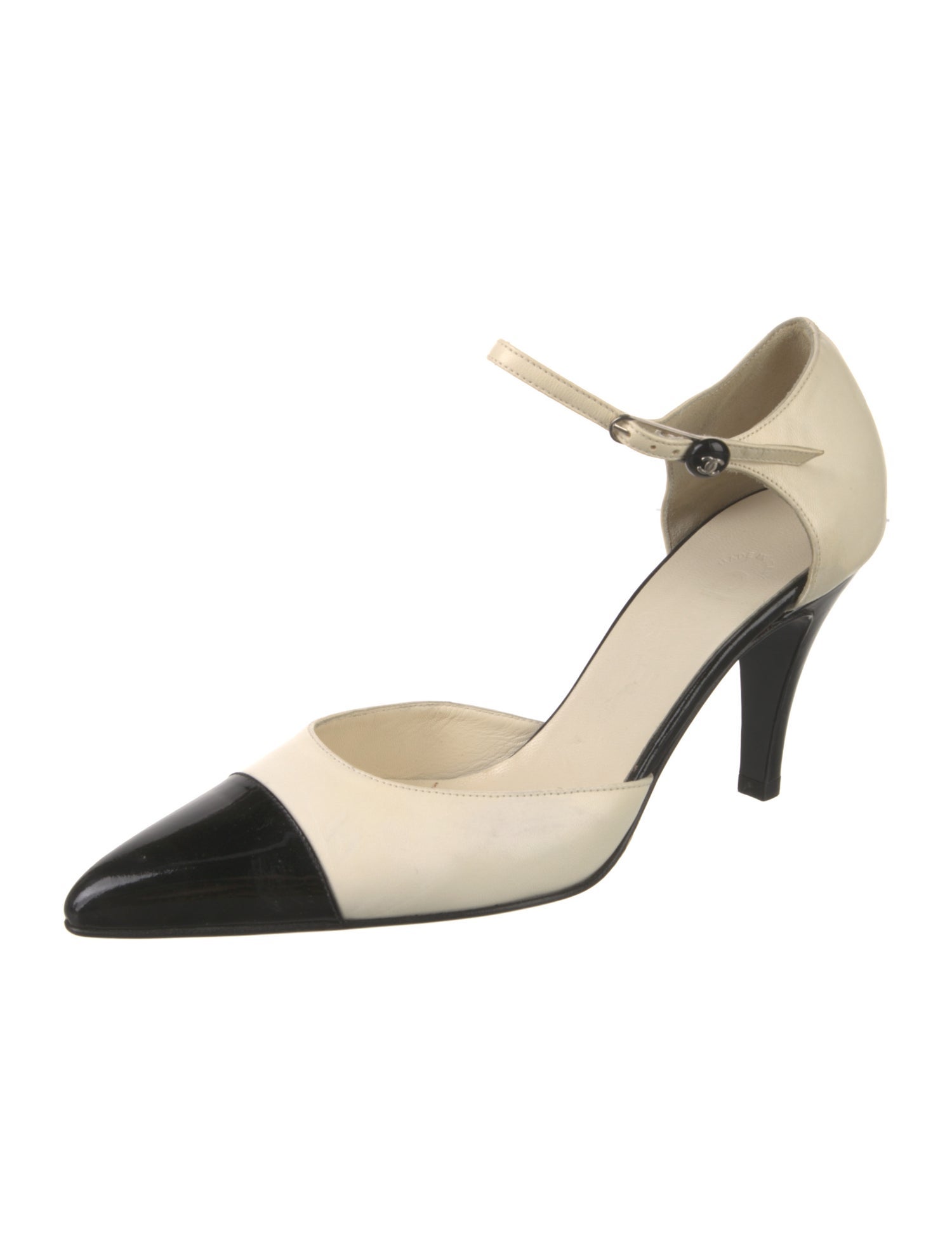 Chanel Vintage Interlocking CC Logo D'Orsay Pumps