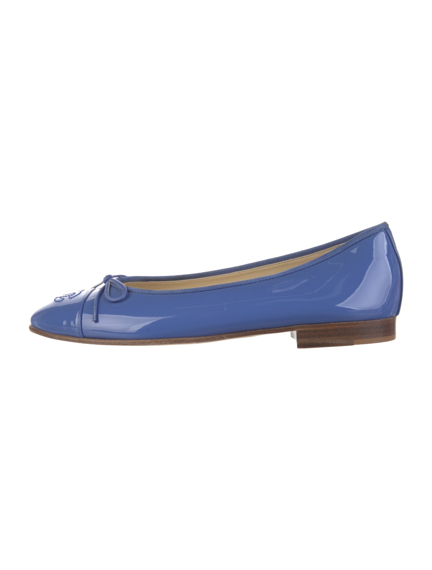 Chanel Interlocking CC Logo Patent Leather Ballet Flats