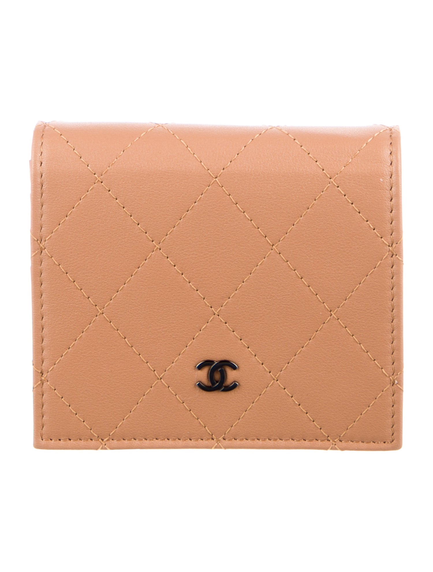 Chanel 2024 Interlocking CC Logo Wallet