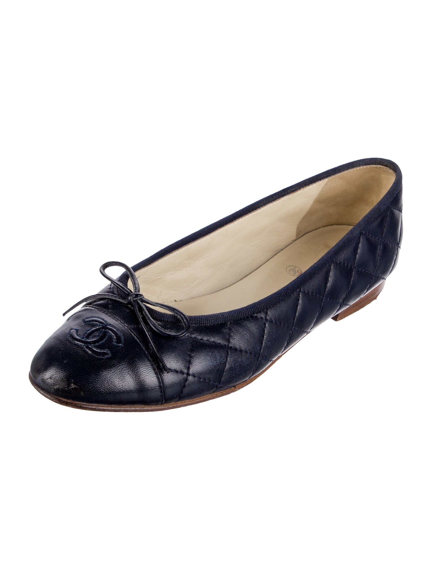 Chanel Interlocking CC Logo Leather Ballet Flats
