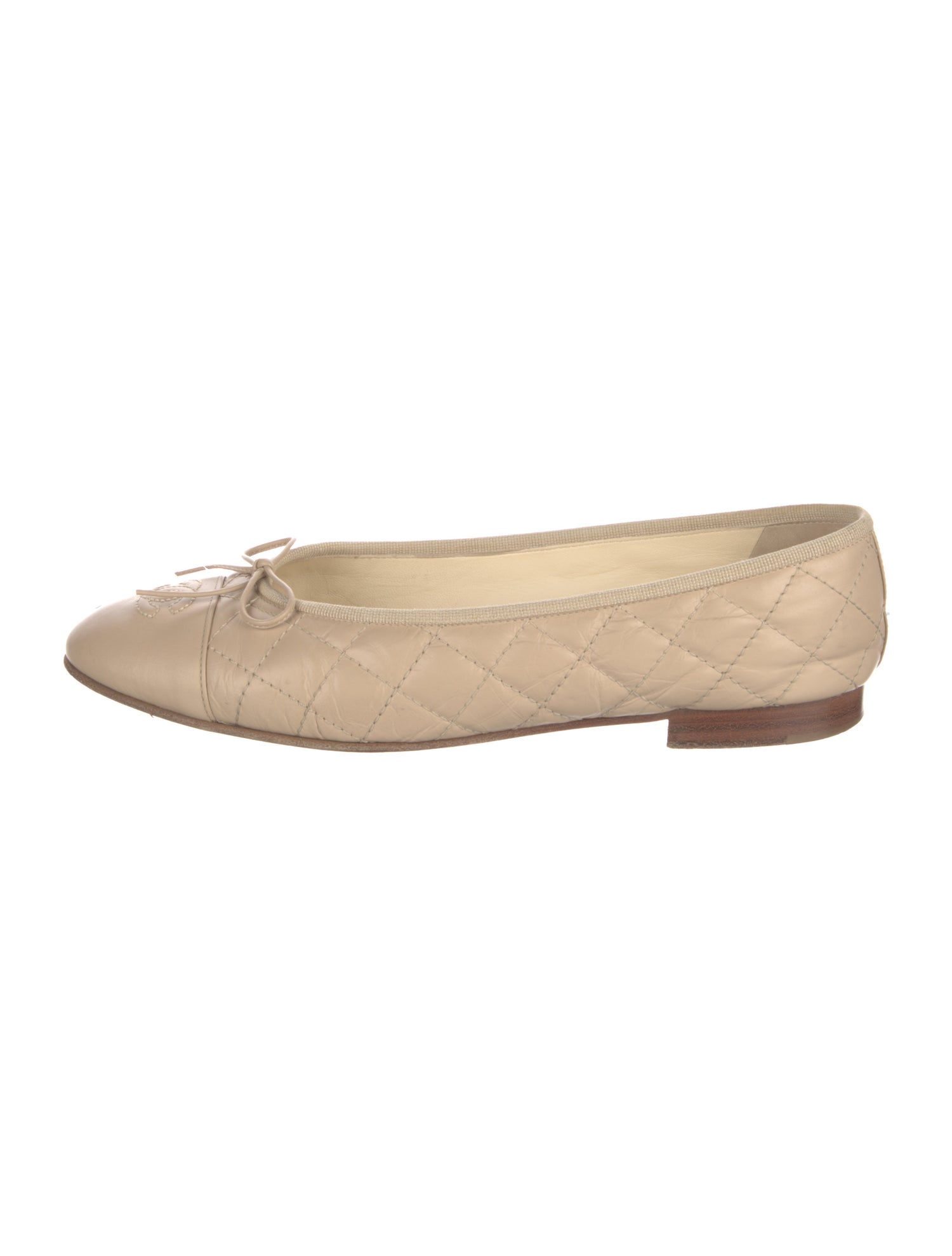 Chanel Interlocking CC Logo Leather Ballet Flats