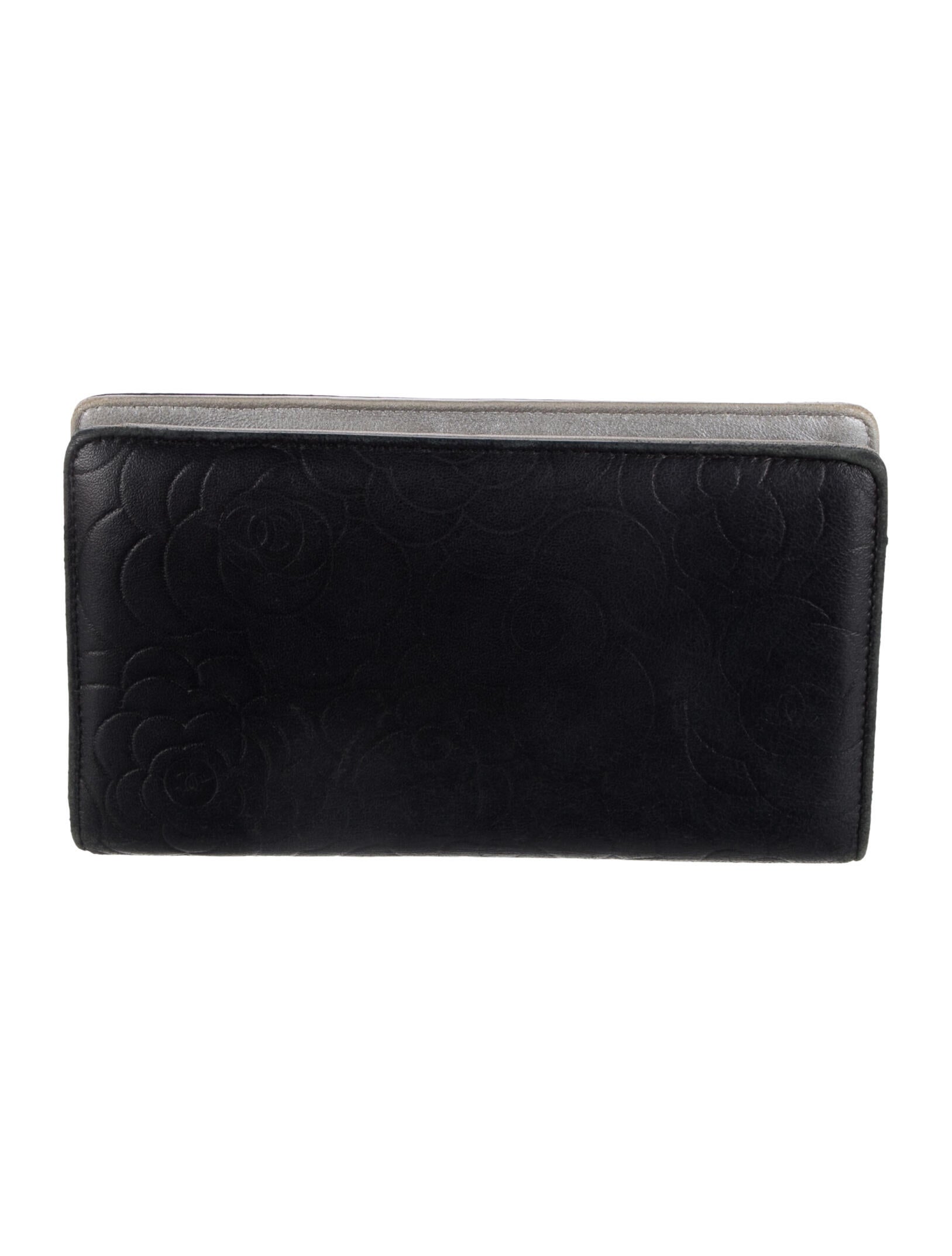 Chanel Interlocking CC Logo Leather Bifold Wallet