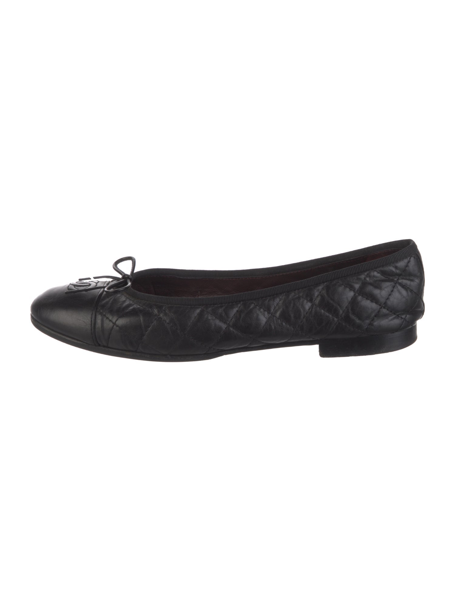 Chanel Interlocking CC Logo Leather Ballet Flats