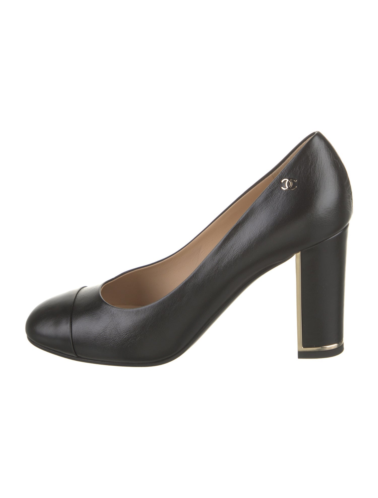 2017 Interlocking CC Logo Pumps