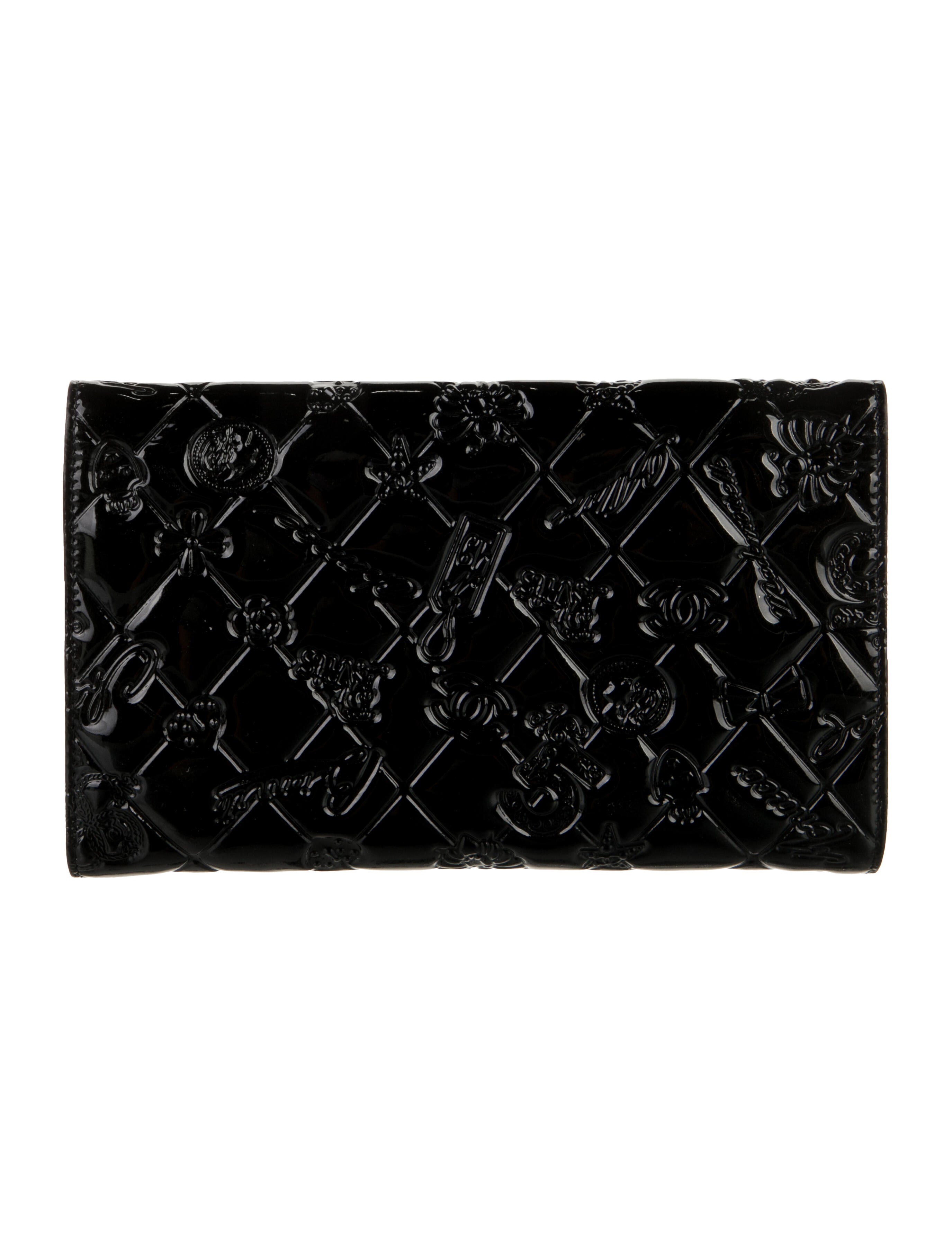 Chanel Icon Interlocking CC Logo Trifold Wallet