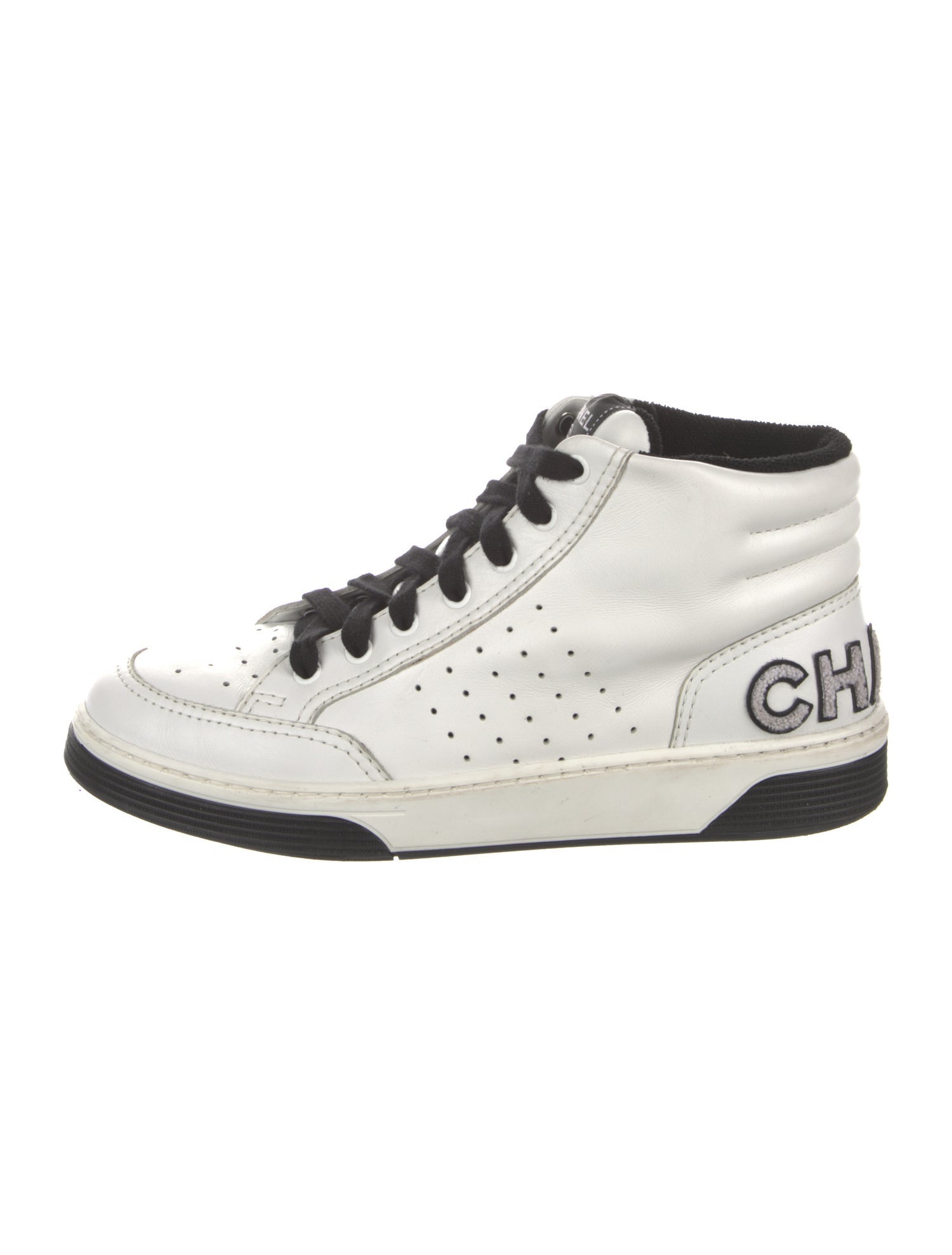 Chanel 2020 Leather Sneakers