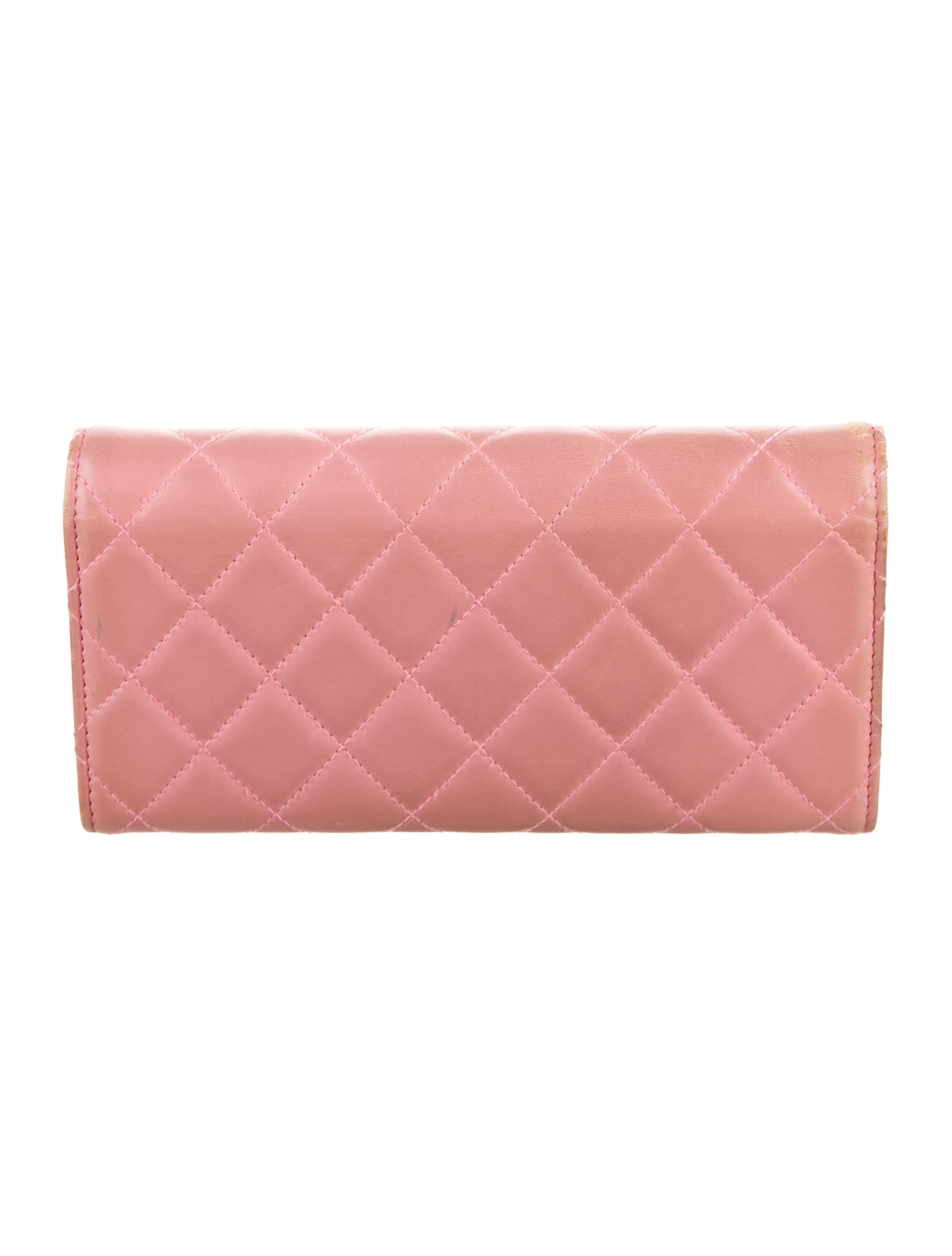 Chanel 2010-2011 Interlocking CC Logo Continental Wallet