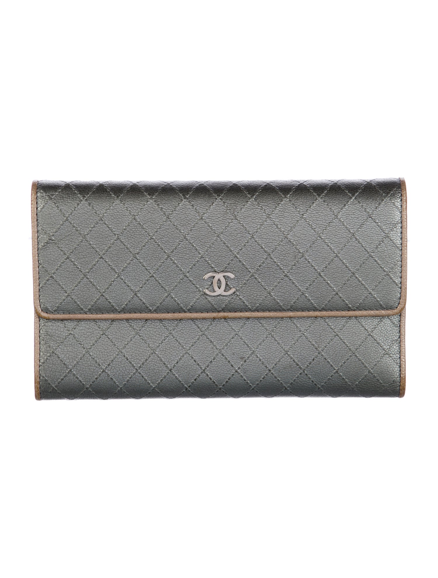 Chanel 2006-2008 Diamond Stitch Wallet