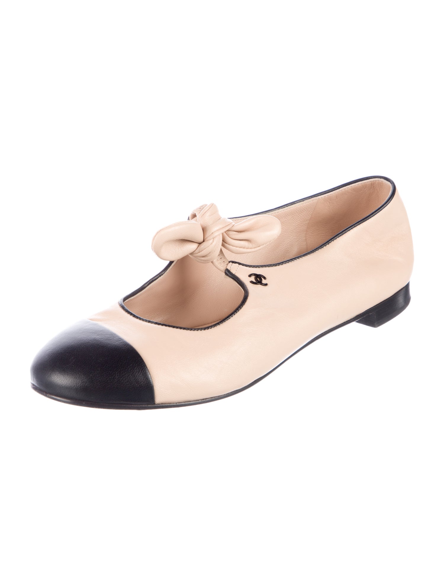 Chanel 2025 Interlocking CC Logo Mary Jane Flats