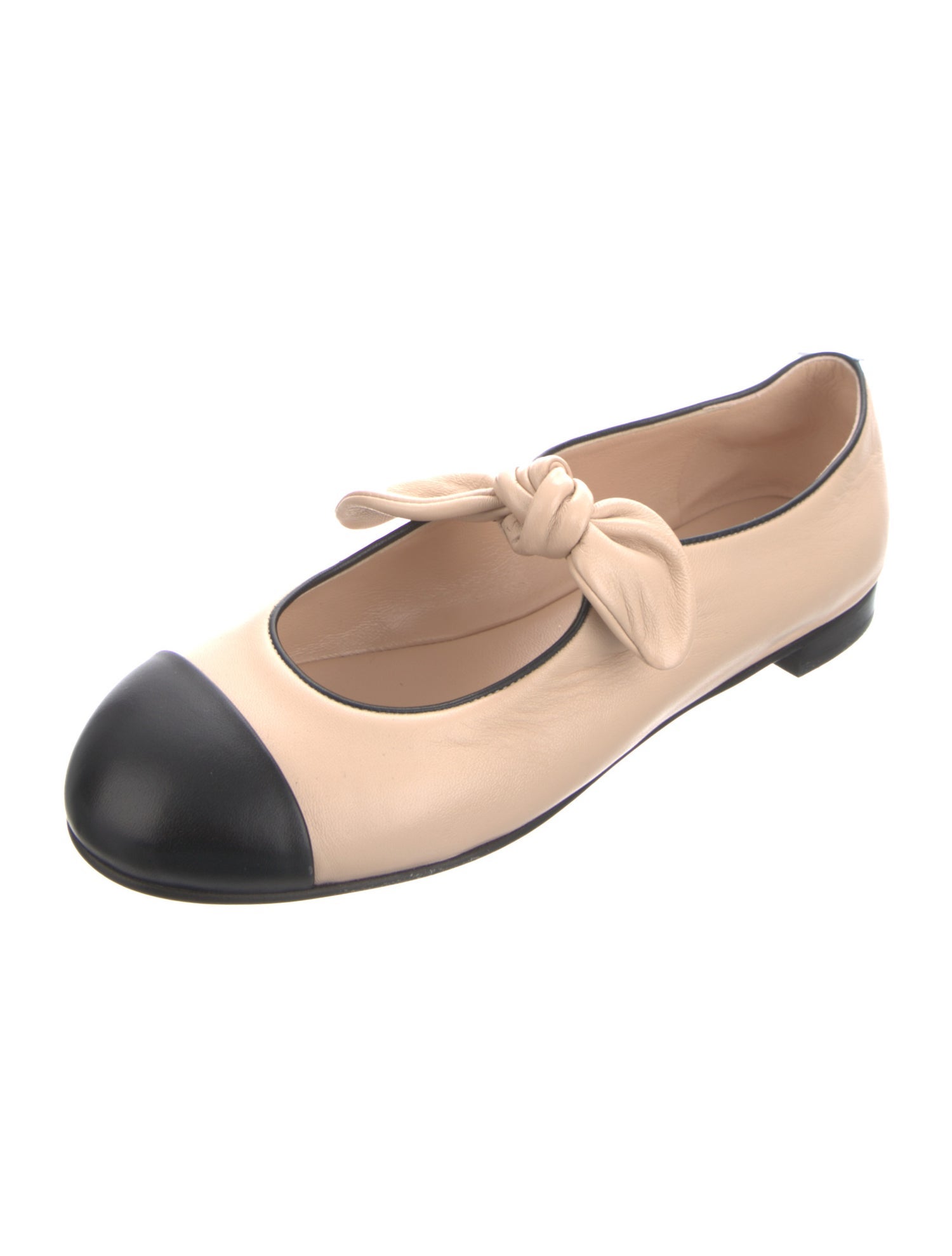 Chanel 2025 Interlocking CC Logo Mary Jane Flats