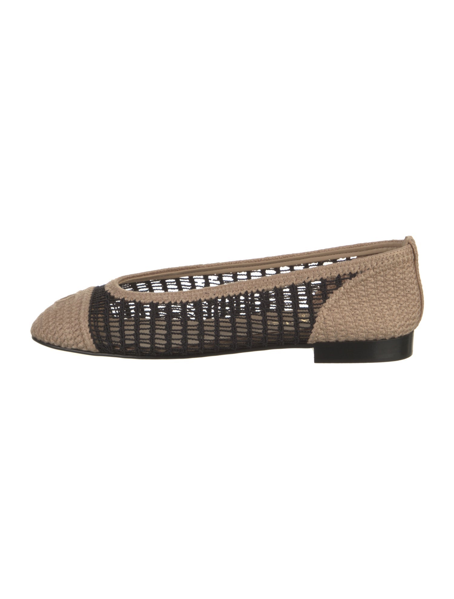 Chanel Interlocking CC Logo Raffia Ballet Flats