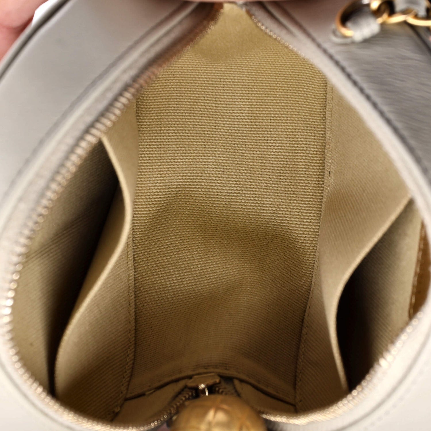 Chanel Pearl Crush Round Chain Crossbody w/ Tags