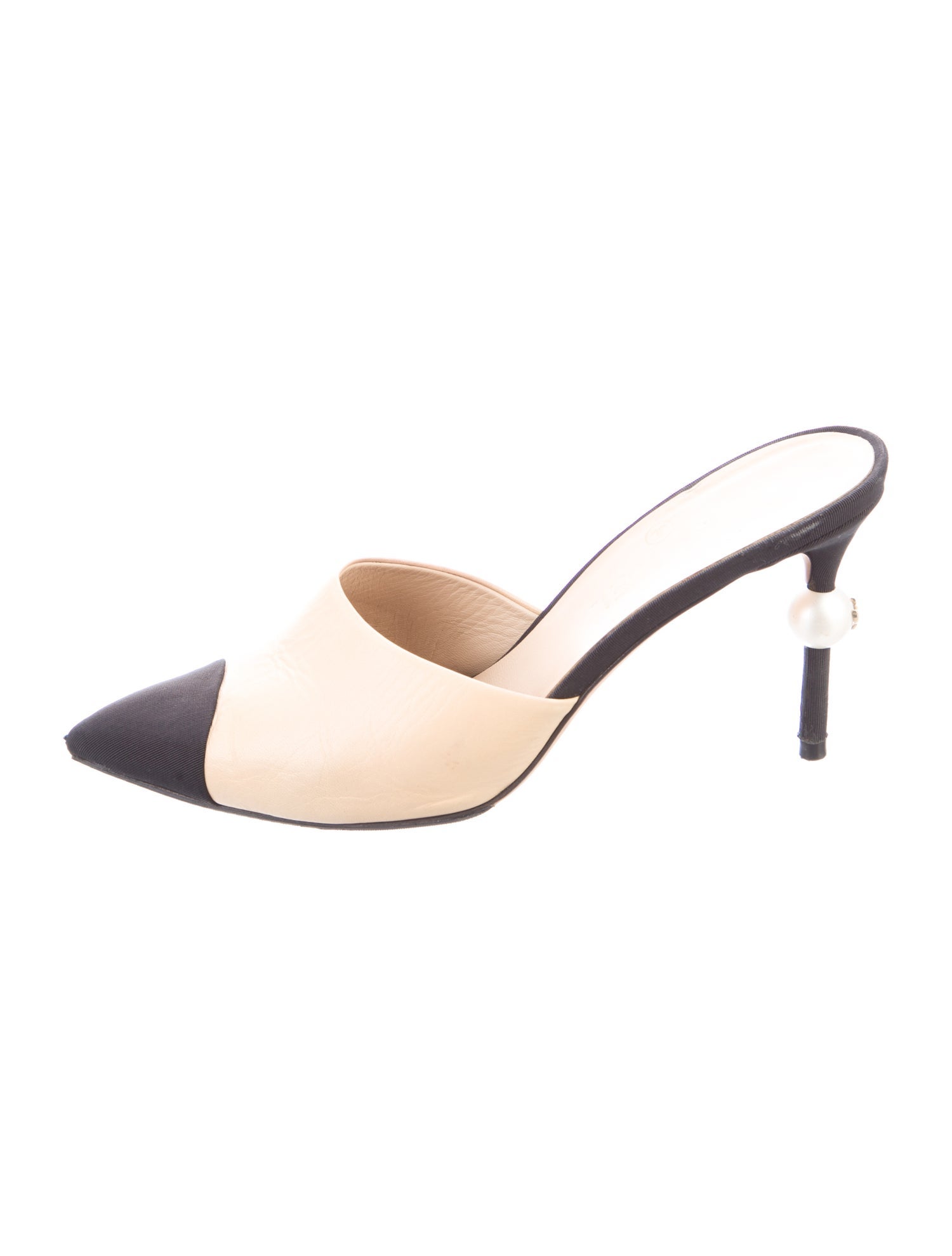 Chanel Interlocking CC Logo Leather Mules