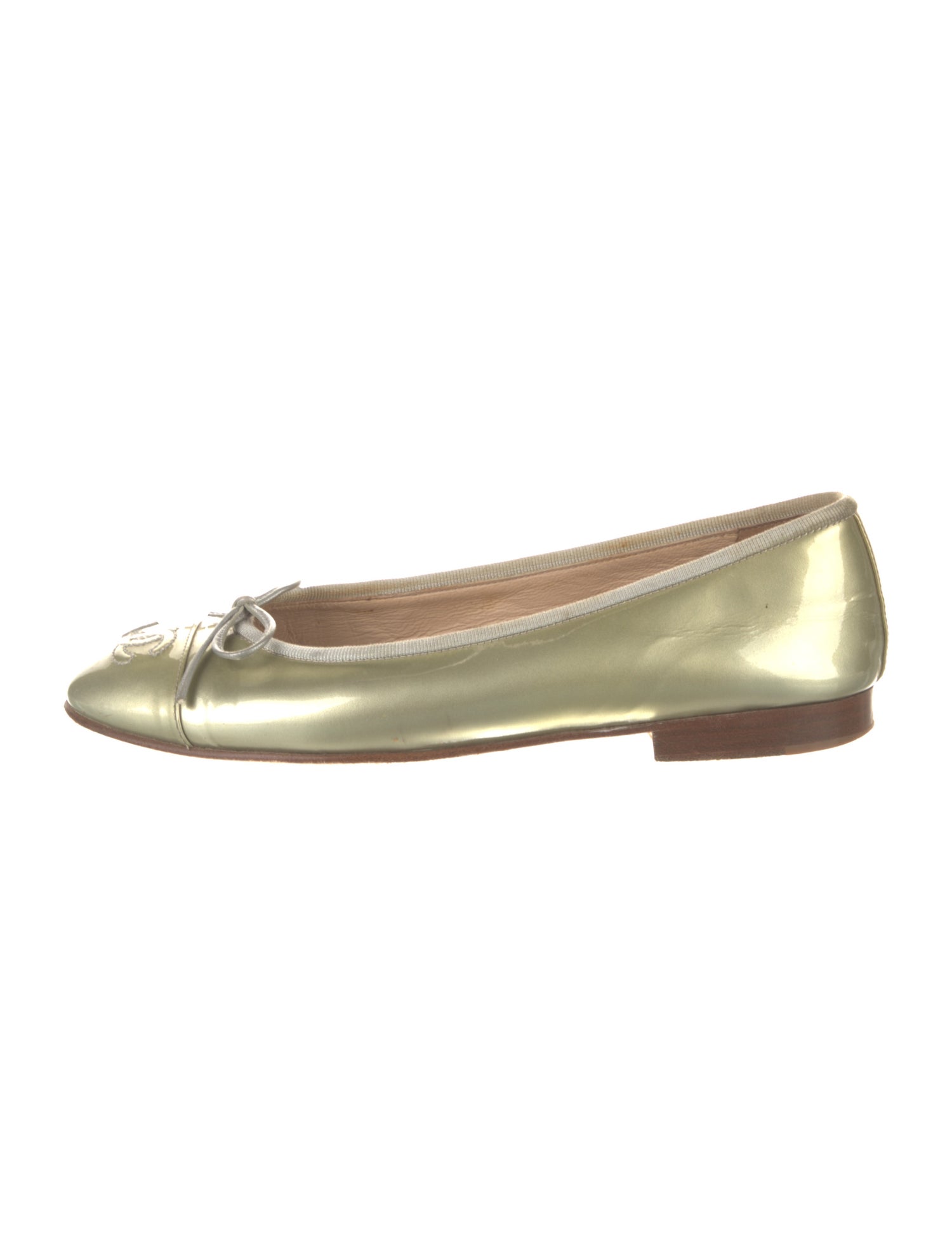 Chanel Interlocking CC Logo Patent Leather Ballet Flats