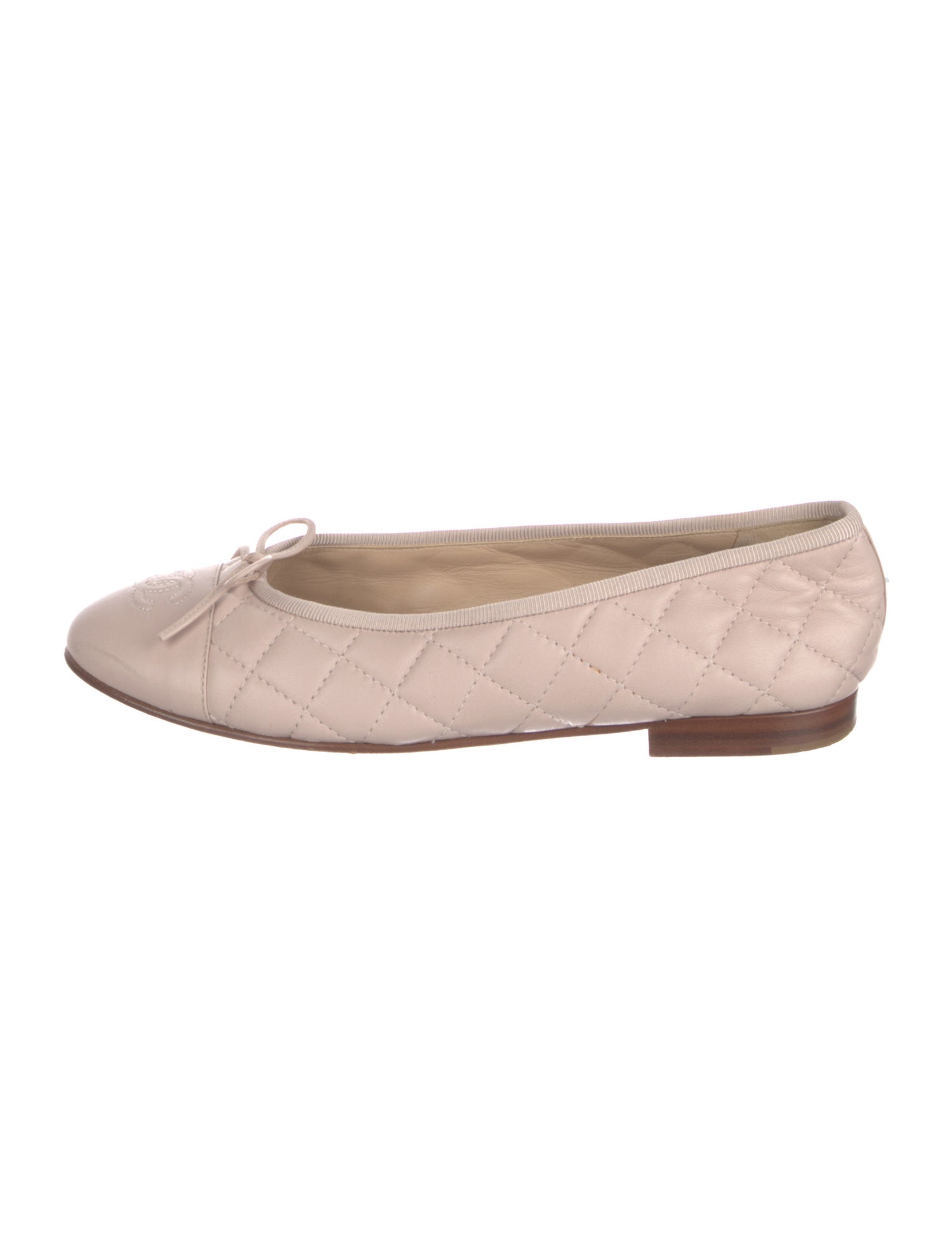 Chanel Interlocking CC Logo Leather Ballet Flats