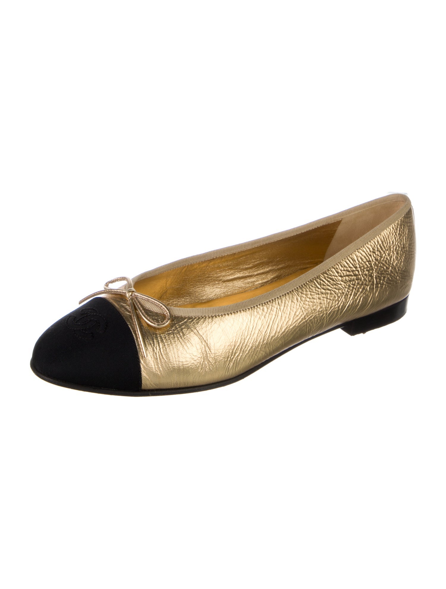 Chanel Interlocking CC Logo Leather Ballet Flats