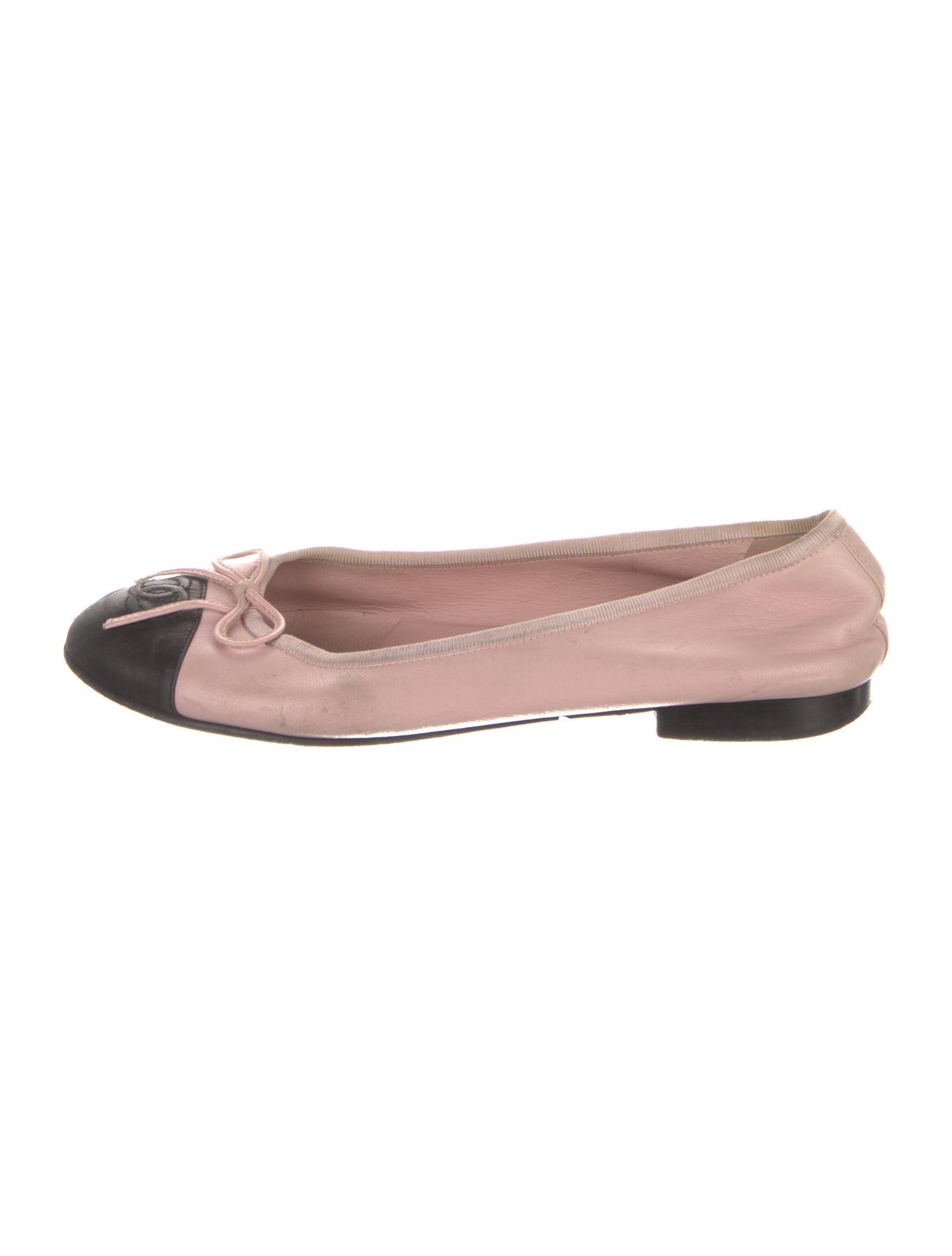 Chanel 2009 Interlocking CC Logo Ballet Flats
