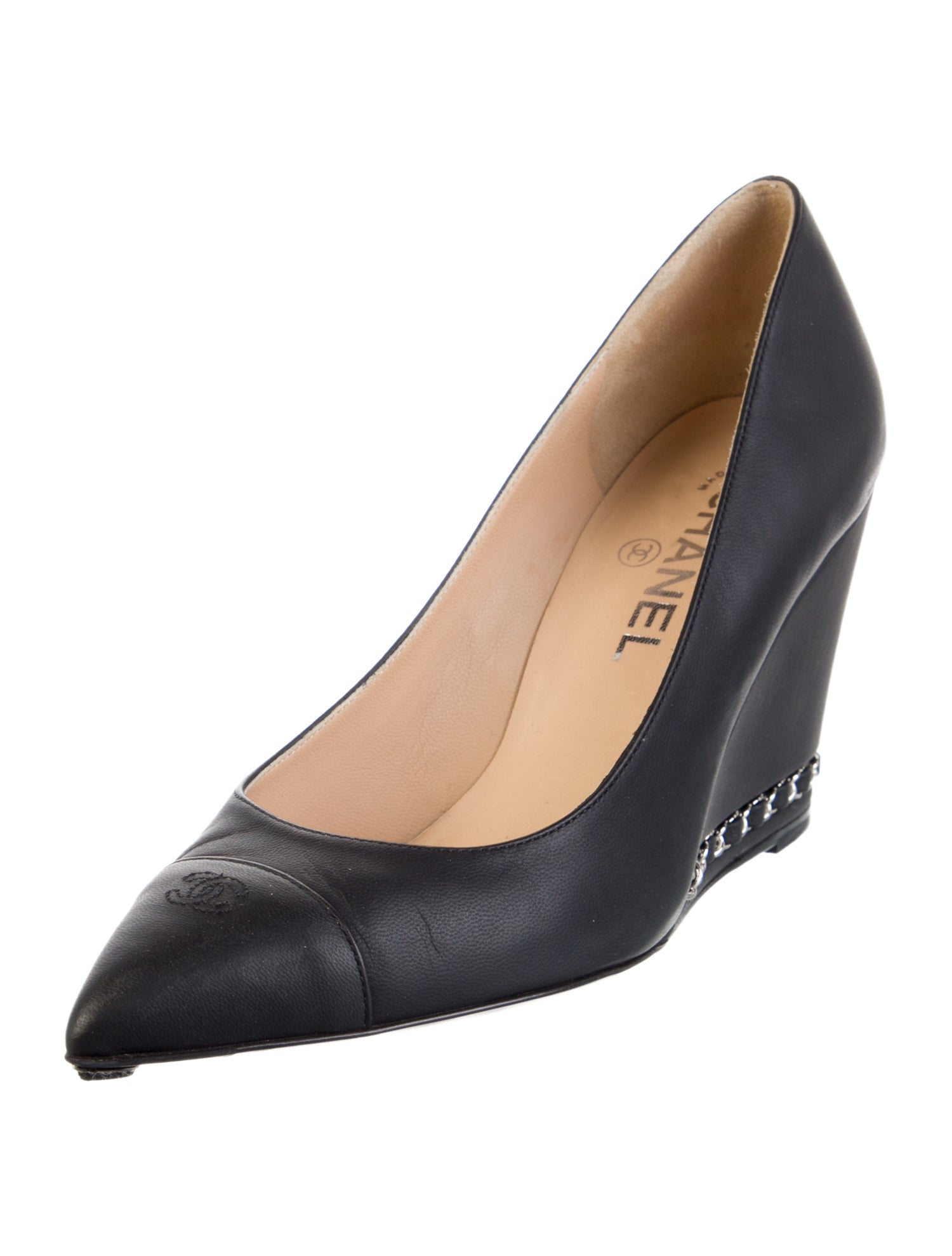 Chanel 2021 Interlocking CC Logo Pumps