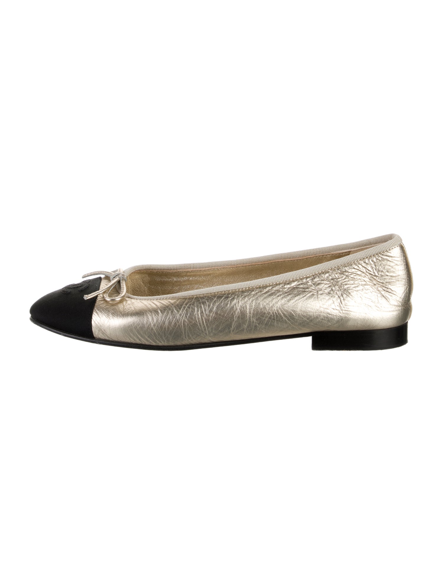Chanel Interlocking CC Logo Leather Ballet Flats