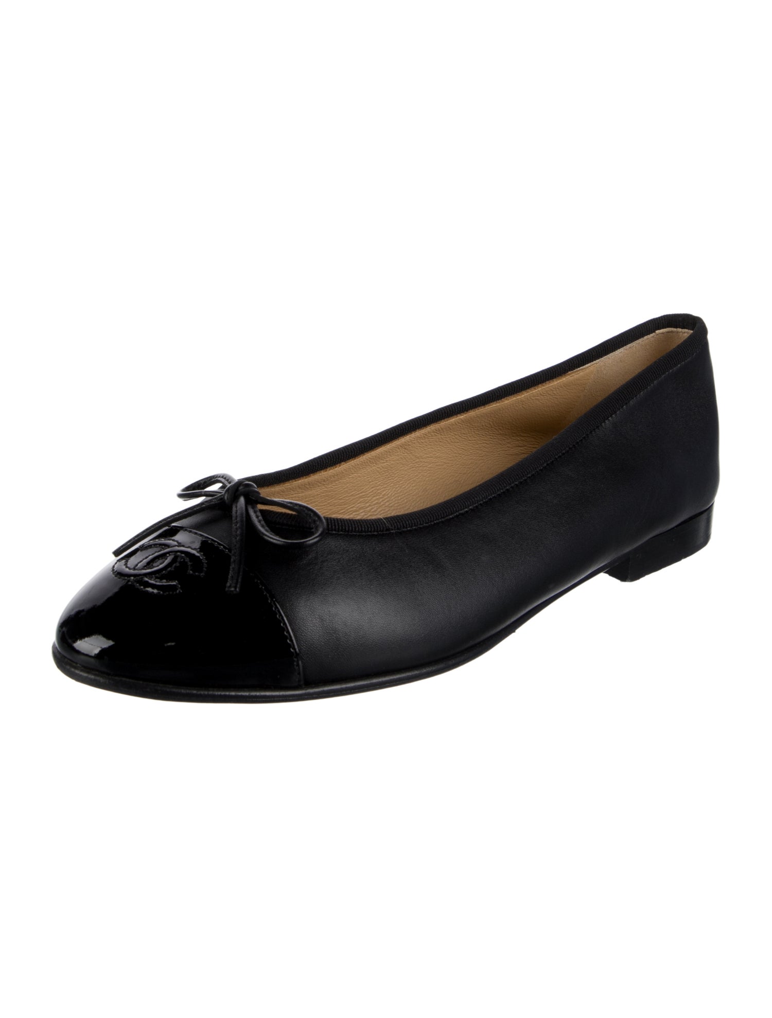 Chanel Interlocking CC Logo Leather Ballet Flats