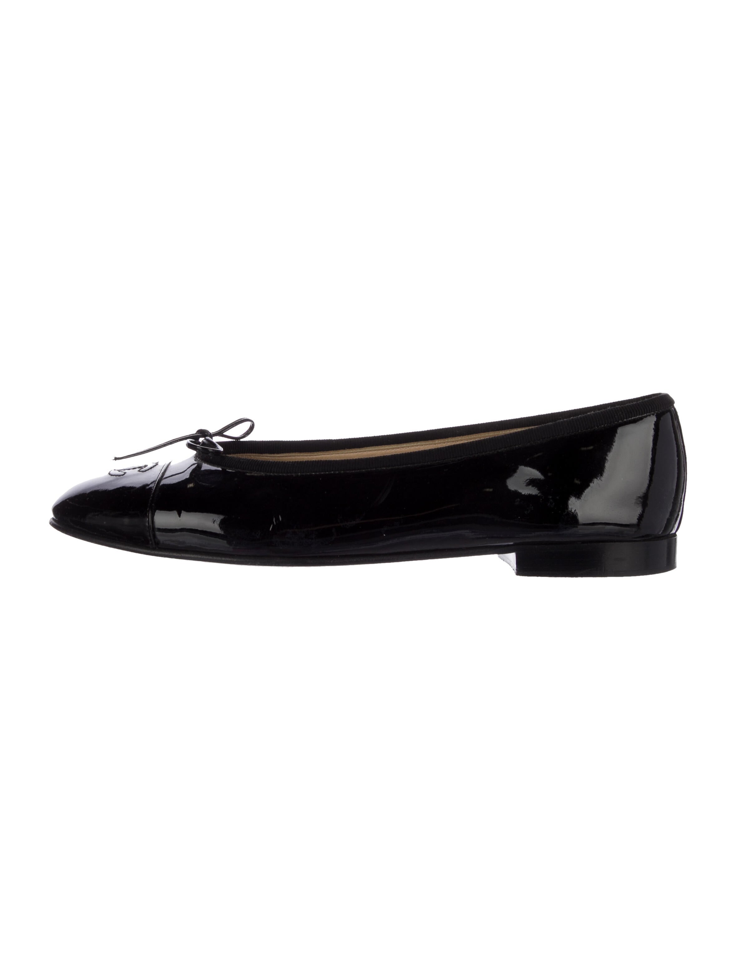 Chanel Vintage Interlocking CC Logo Ballet Flats