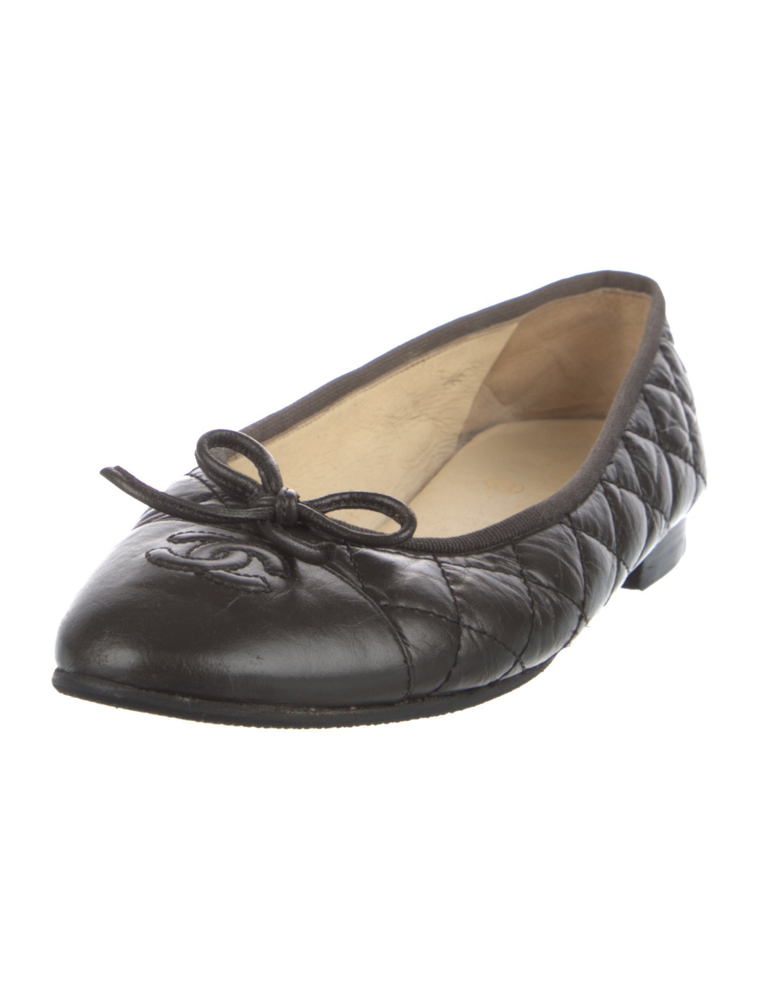 Chanel Interlocking CC Logo Leather Ballet Flats